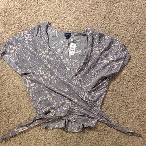 Buckle Gray and Cream Abstract Wrap Blouse